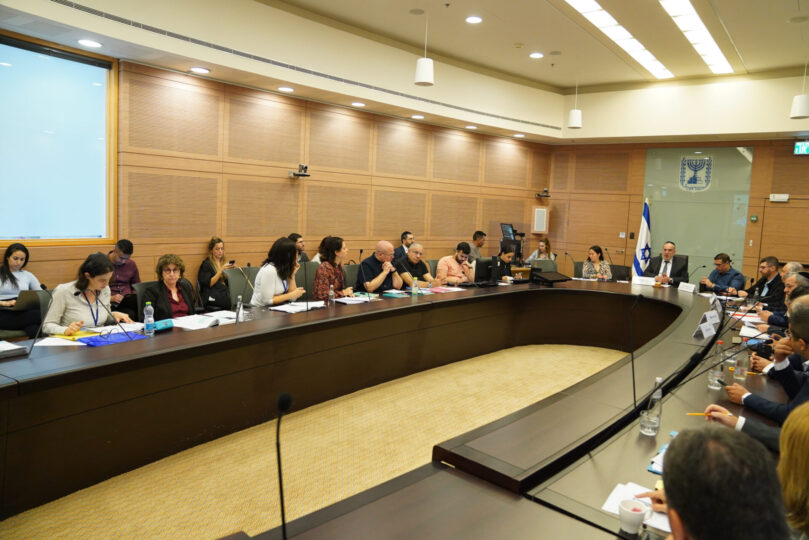 הדיון בוועדת הפנים של הכנסת (צילום: דוברות הכנסת)