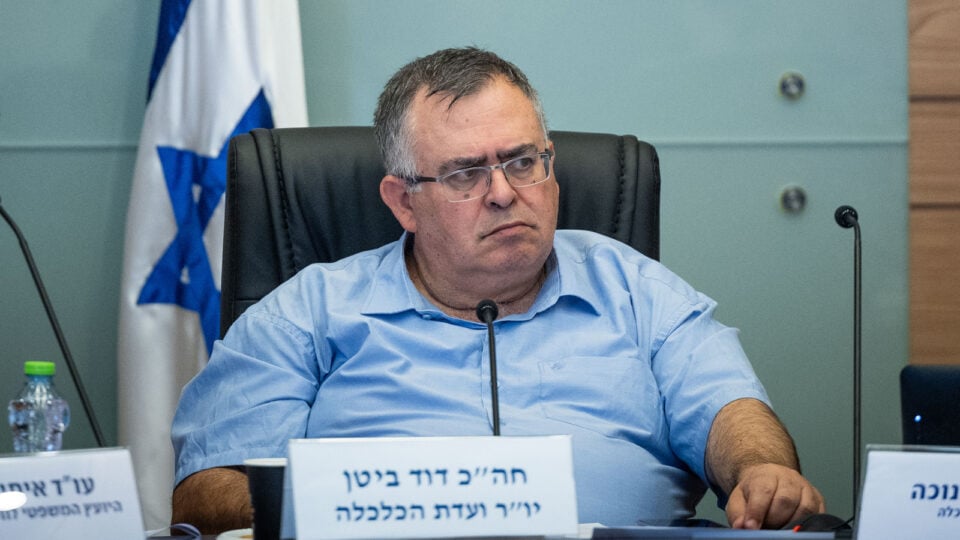 ח"כ דוד ביטן בוועדת הכלכלה של הכנסת, ספטמבר 2024 (צילום: יונתן זינדל, פלאש 90)
