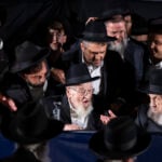 הרב דב לנדו והרב משה הלל הירש, מראשי הציבור החרדי, בכנס בחירות של יהדות-התורה, בני-ברק, 25.10.26 (צילום:הלל בן אור)